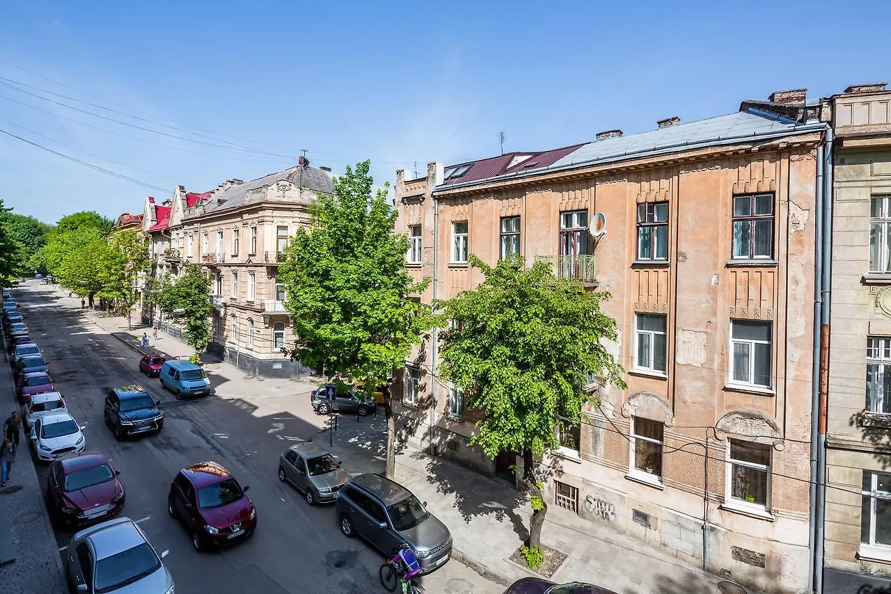 Central Park Apartments Львов 0*,  Украина