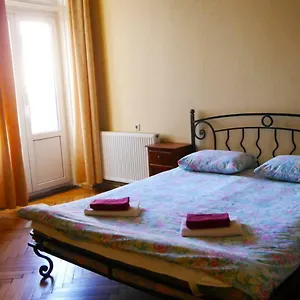 Апартаменты Two Bedrooms With Two Bathrooms, Львов